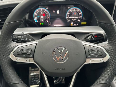 New 2026 Volkswagen Tiguan SE R-Line image 22