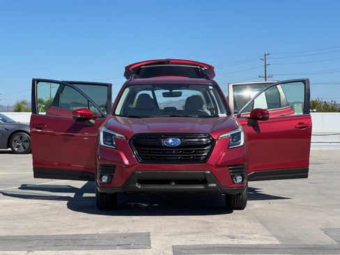 Certified 2024 Subaru Forester Limited w/ Pop Package 2 AWD/4WD image 28