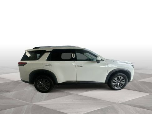Used 2025 Nissan Pathfinder SV AWD/4WD image 9