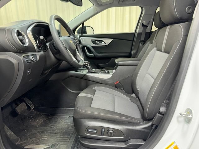 Used 2025 Chevrolet Blazer LT w/ Convenience Package AWD/4WD image 14