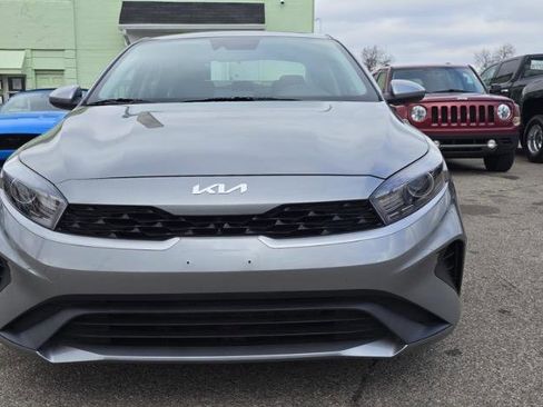 Used 2023 Kia Forte LXS image 4