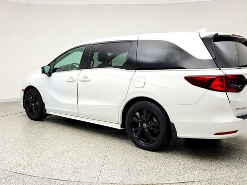 Used 2023 Honda Odyssey Sport image 7
