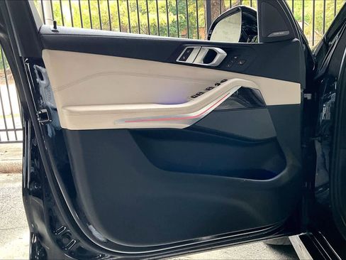 Used 2023 BMW X5 M50i w/ Executive Package image 21