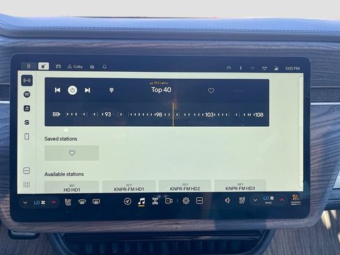 Used 2023 Rivian R1S Adventure image 14