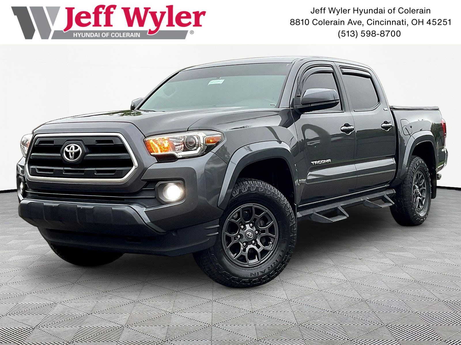 Used 2017 Toyota Tacoma SR5 w/ Tow Package AWD/4WD image 1