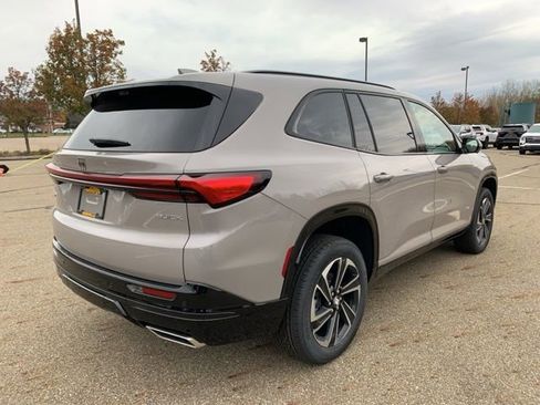 New 2026 Buick Enclave Sport Touring w/ Power Package image 4