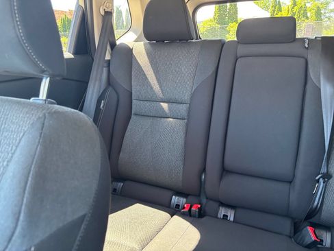 Used 2024 Nissan Rogue SV FWD image 39