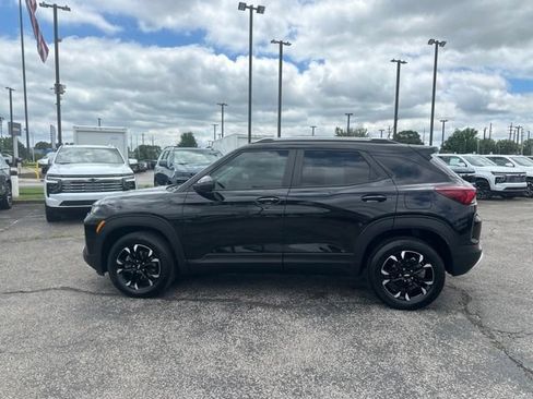 Used 2023 Chevrolet TrailBlazer LT AWD/4WD image 6