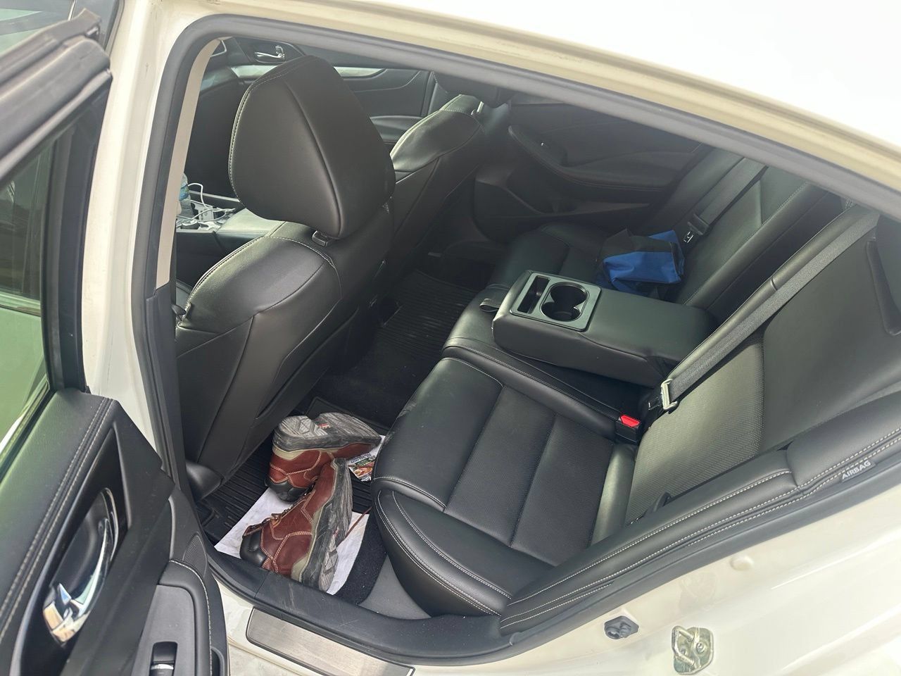 Used 2019 Nissan Maxima 3.5 SV w/ Floor Mat Group FWD image 4