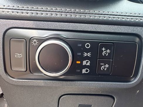 Used 2024 Ford Mustang Premium image 23