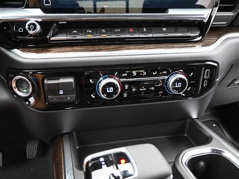 New 2026 GMC Sierra 1500 Elevation w/ Preferred Package AWD/4WD image 20