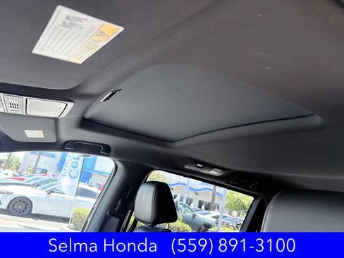Certified 2024 Honda Odyssey Sport image 12