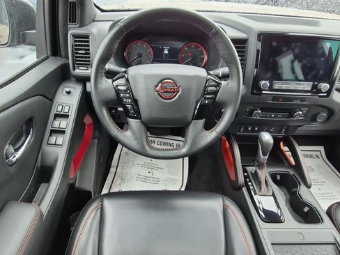 Used 2023 Nissan Frontier PRO-4X w/ Pro-4X Premium Package AWD/4WD image 8