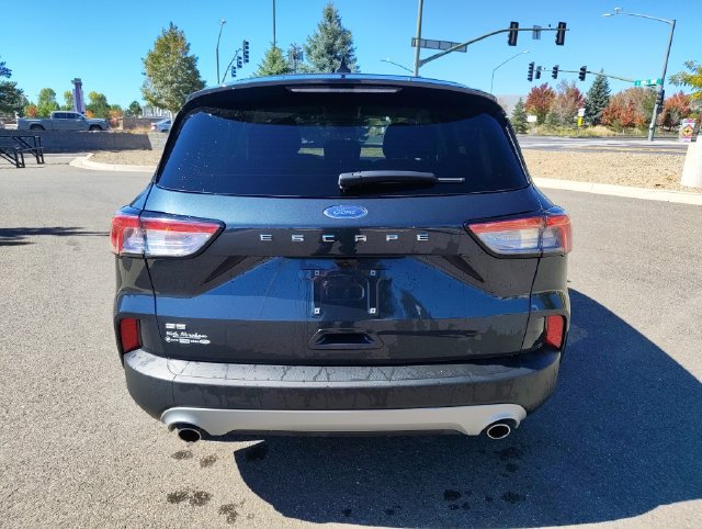 Used 2022 Ford Escape SE w/ Cold Weather Package FWD image 4