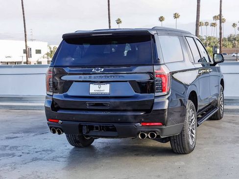 Used 2025 Chevrolet Suburban Z71 AWD/4WD image 9