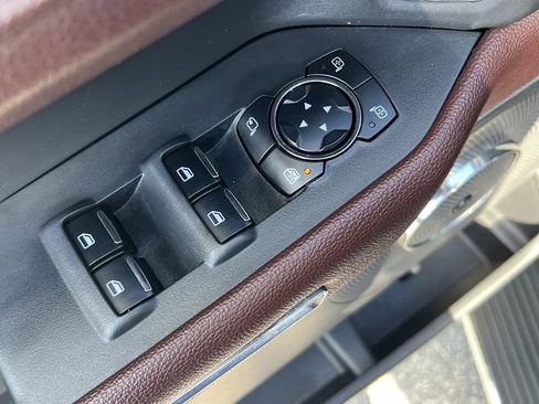 Used 2023 Ford Expedition Max Limited image 23