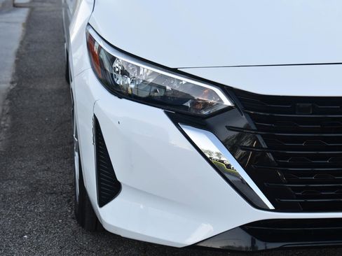 Used 2024 Nissan Sentra S image 14