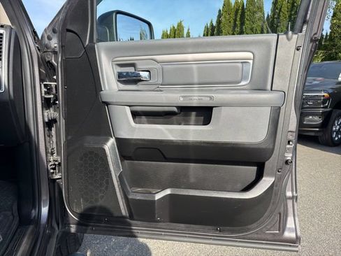 Used 2019 RAM 1500 Big Horn AWD/4WD image 14