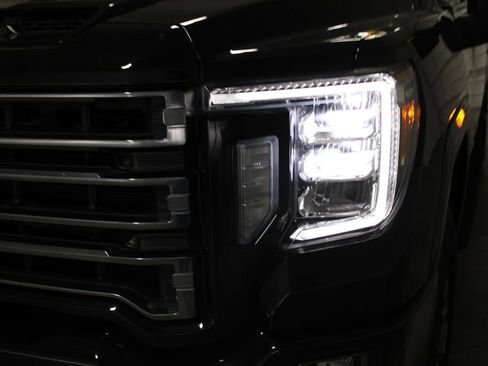 Used 2022 GMC Sierra 2500 AT4 image 21