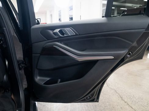 Used 2019 BMW X5 xDrive40i w/ Convenience Package image 22