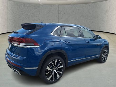 New 2026 Volkswagen Atlas Cross Sport SEL Premium R-Line AWD/4WD image 5