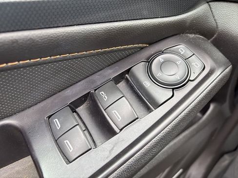 Used 2019 Chevrolet Traverse Premier w/ LPO, Floor Liner Package FWD image 27