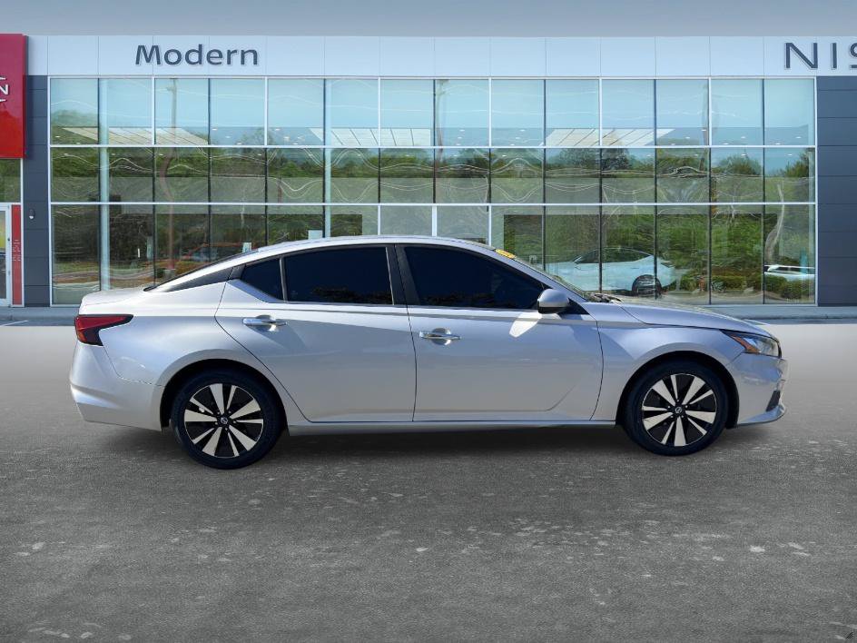 Used 2021 Nissan Altima 2.5 SV FWD image 5