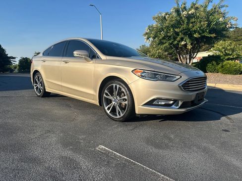 Used 2017 Ford Fusion Titanium AWD/4WD image 9