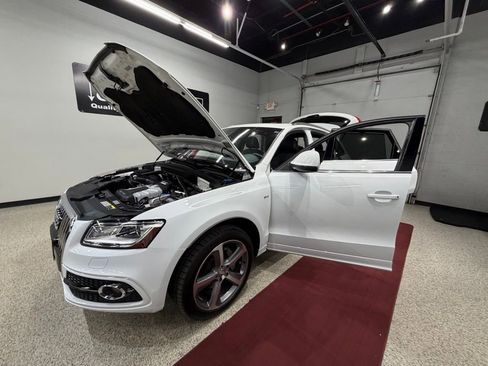 Used 2013 Audi Q5 3.0T Prestige AWD/4WD image 45