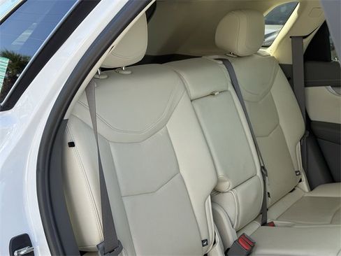 Used 2021 Cadillac XT5 Premium Luxury image 33