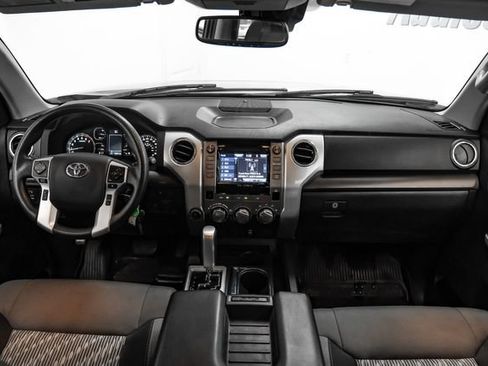 Used 2019 Toyota Tundra SR5 w/ SR5 Upgrade Package AWD/4WD image 13