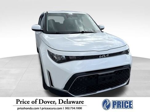 Used 2023 Kia Soul LX w/ Option Group 015 FWD image 1