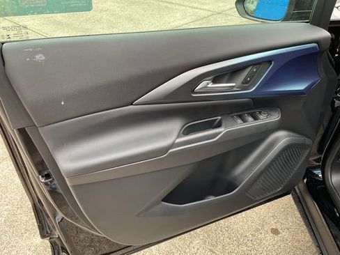 New 2026 Chevrolet Equinox EV LT image 21