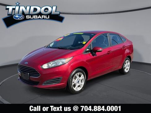 Used 2016 Ford Fiesta SE FWD image 1