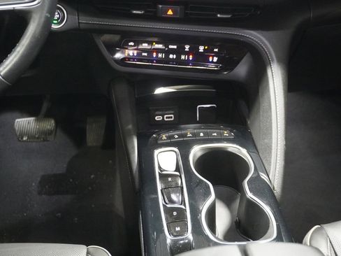 Used 2021 Buick Envision Avenir w/ Technology Package II image 15