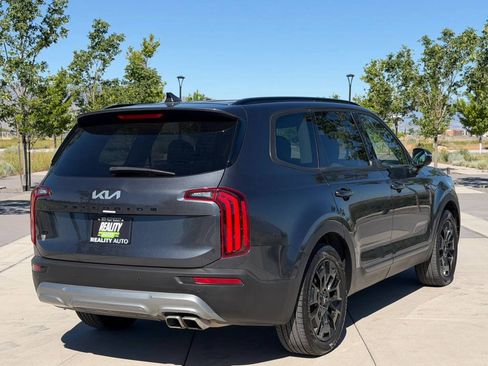 Used 2022 Kia Telluride EX w/ EX Premium Package AWD/4WD image 5