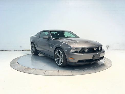 Used 2011 Ford Mustang GT Premium w/ Brembo Brake Pkg RWD image 9