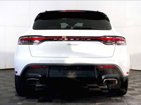 Certified 2025 Porsche Macan image 6