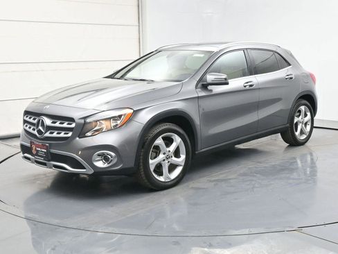Used 2020 Mercedes-Benz GLA 250 4MATIC image 1