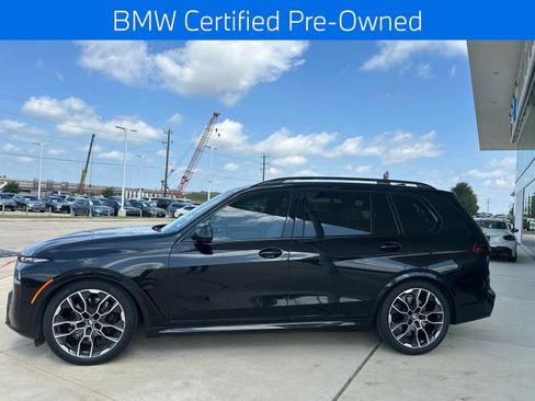 Used 2024 BMW X7 xDrive40i w/ M Sport Package AWD/4WD image 2