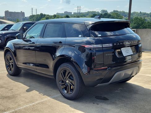 Used 2026 Land Rover Range Rover Evoque S image 12