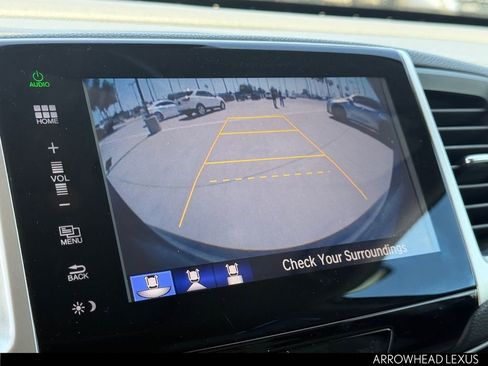 Used 2016 Honda Pilot Touring image 20