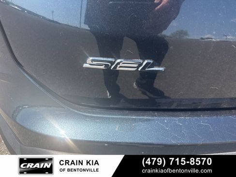 Used 2024 Ford Edge SEL w/ Convenience Package image 13