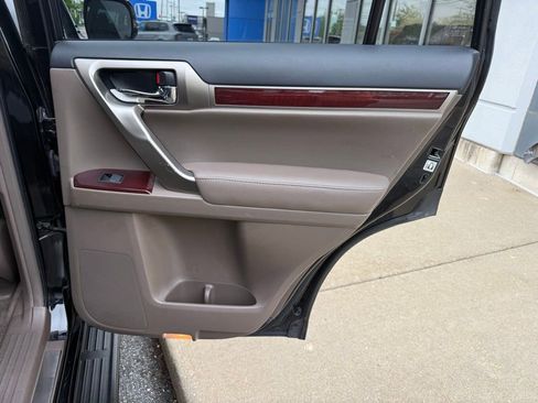 Used 2019 Lexus GX 460 Premium AWD/4WD image 30
