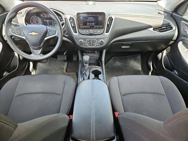 Used 2025 Chevrolet Malibu LT FWD image 17
