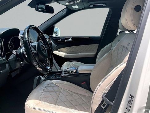 Used 2018 Mercedes-Benz GLS 450 4MATIC image 21