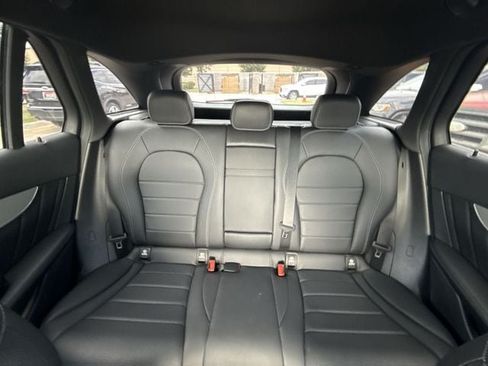 Used 2019 Mercedes-Benz GLC 300 image 21