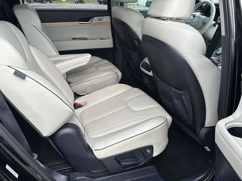Used 2023 Hyundai Palisade Limited AWD/4WD image 24