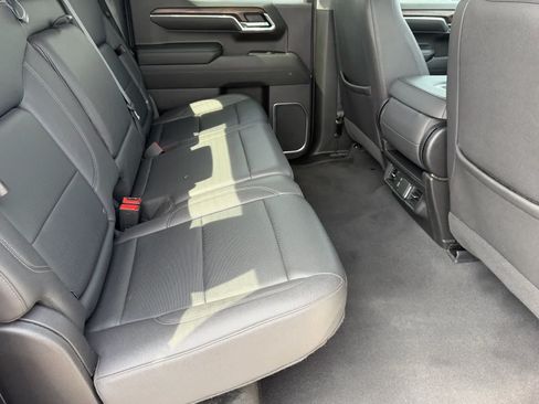 Used 2024 GMC Sierra 1500 SLT AWD/4WD image 14