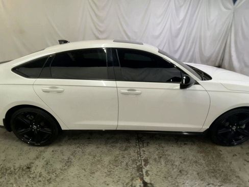 Used 2024 Honda Accord Sport image 9
